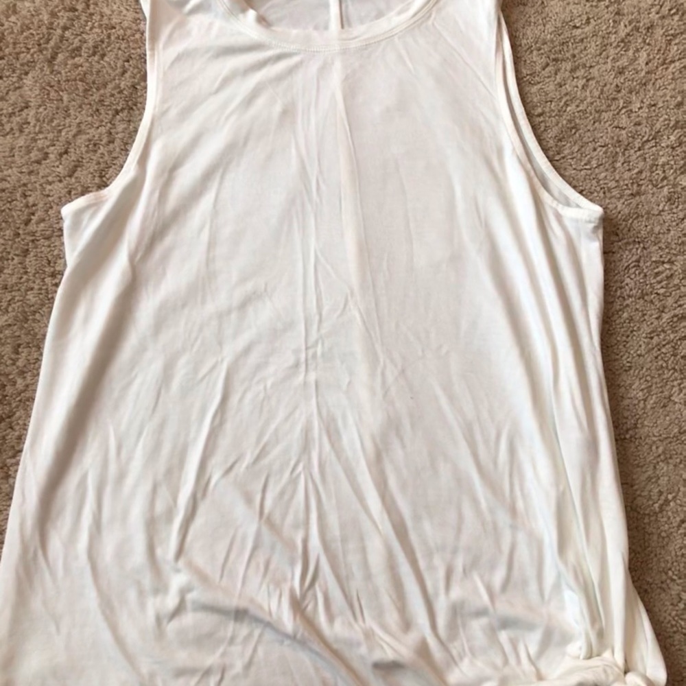 Athleta side tie yoga top - Picture 2 of 5